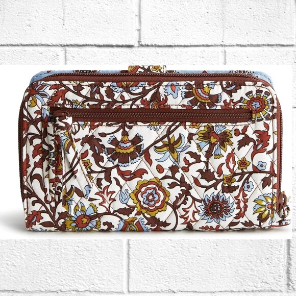 NWT! Classic Vera Bradley Floral Quilted Wallet Purse w/Tab and Zipper Closure - Picture 7 of 10